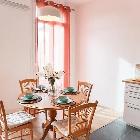 3 Pieces - Centre - Climatise * Hyères