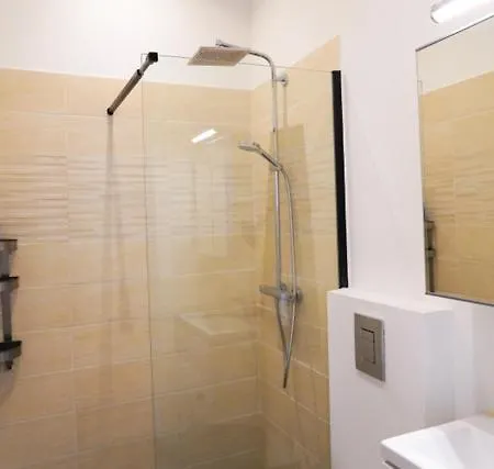 3 Pieces - Centre - Climatise *