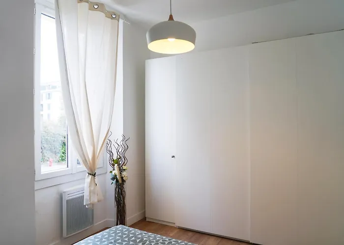 3 Pieces - Centre - Climatise